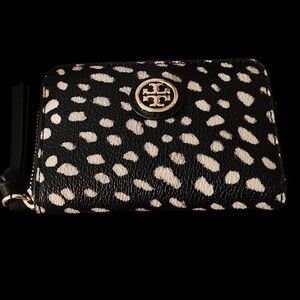 Tory Burch Robinson black & cream small Wallet Zip Around Leather gold Hardware